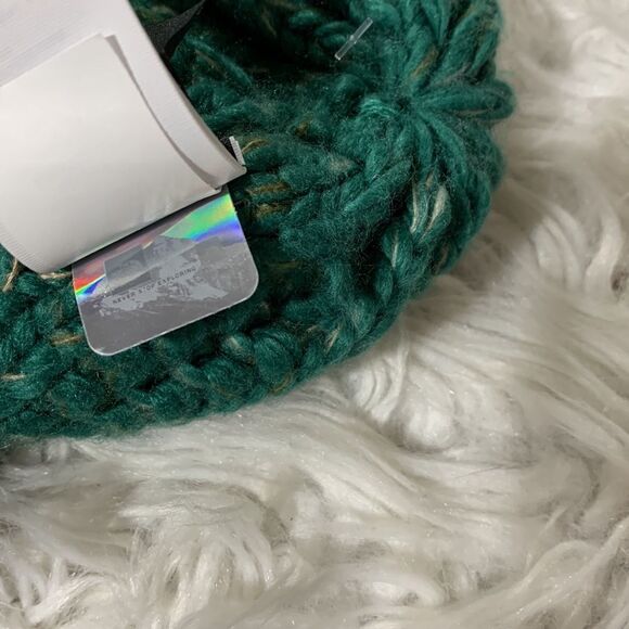 THE NORTH Face Rhodina beanie chunky knit foldover NWOT women’s one size - Picture 6 of 7